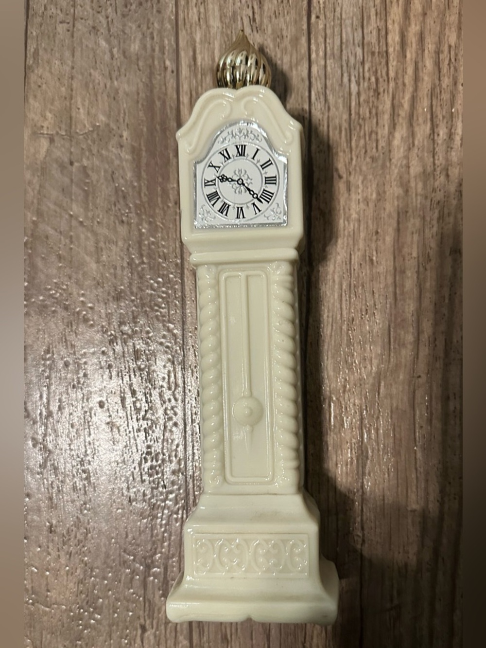 Avon Ivory Grandfather Clock Wall Cologne collectible bottle.
